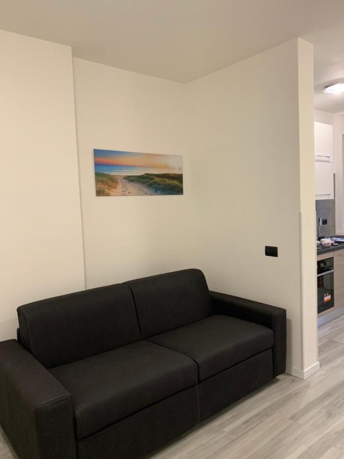 La Conchiglia A Marina Apartment มารีนาดีคาร์รารา ภายนอก รูปภาพ