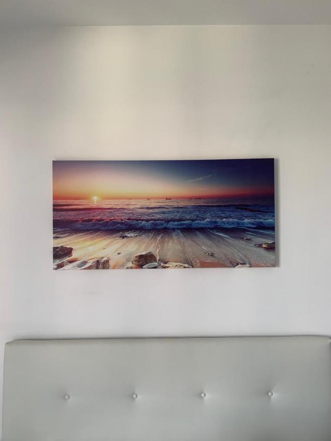 La Conchiglia A Marina Apartment มารีนาดีคาร์รารา ภายนอก รูปภาพ