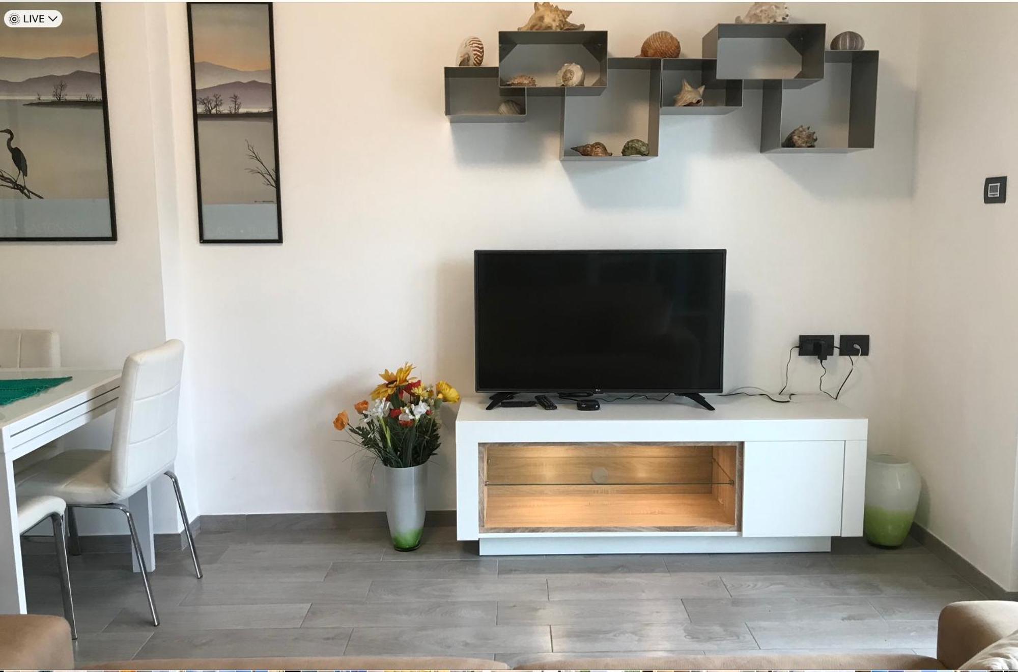 La Conchiglia A Marina Apartment มารีนาดีคาร์รารา ภายนอก รูปภาพ