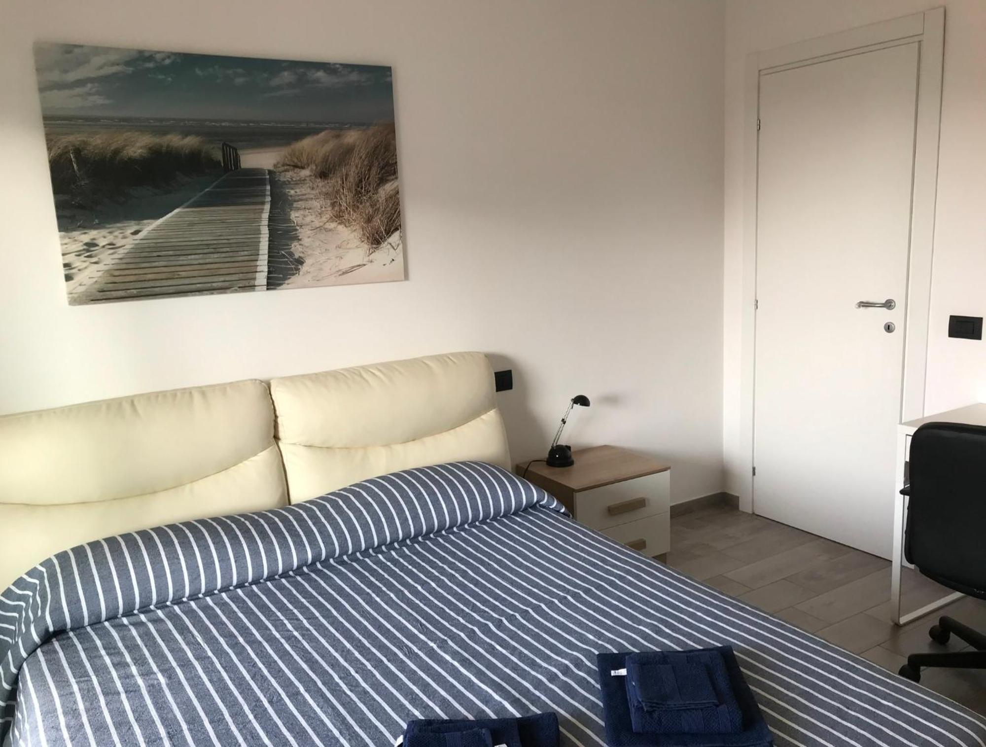 La Conchiglia A Marina Apartment มารีนาดีคาร์รารา ภายนอก รูปภาพ